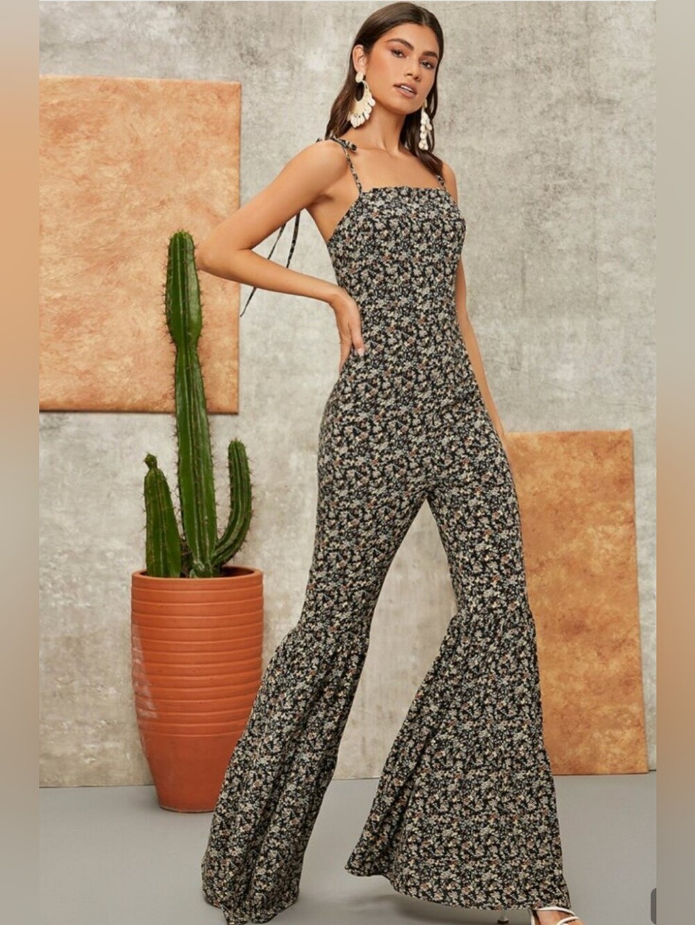 SHEIN Black Floral Smocked Flare Jumpsuit - Picture 4 of 6